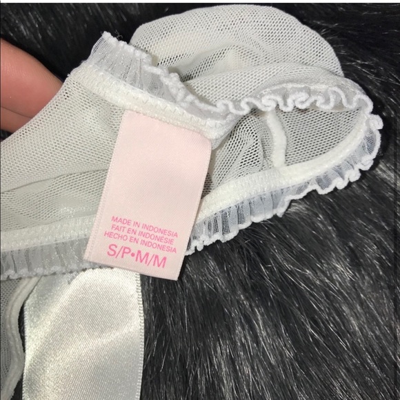 Victoria’s Secret White Lingerie set- 34C - Picture 7 of 7